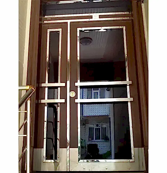 Bina Giriş Kapısı