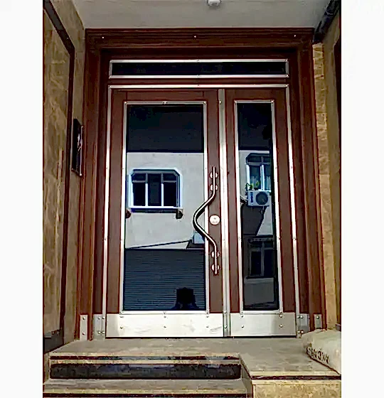 Apartman Giriş Kapısı